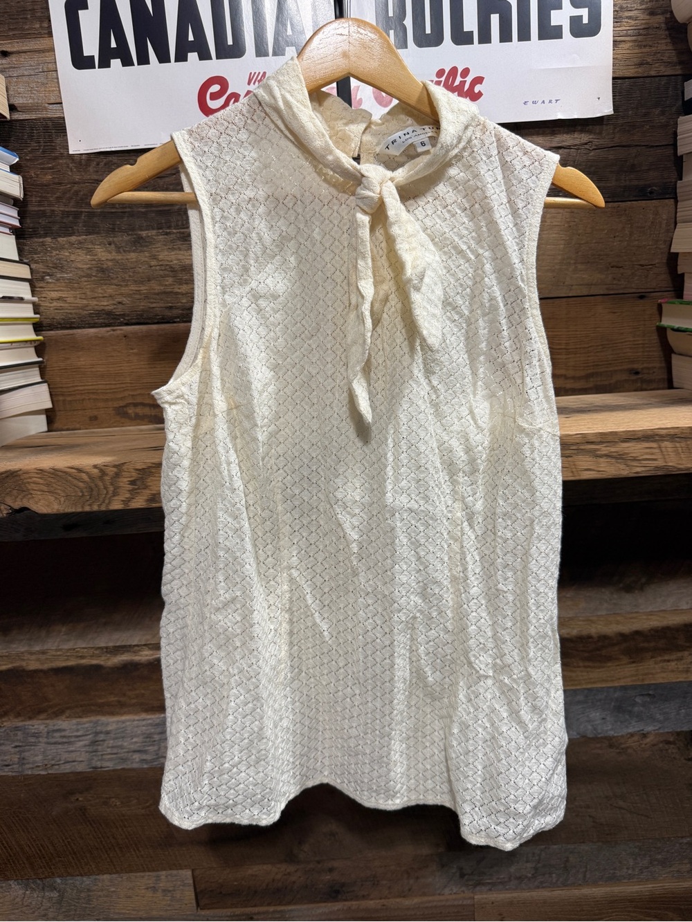 Trina Turk Cream Sleeveless Tie-Neck Textured Camisole